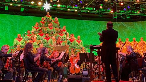 EPCOT Candlelight Processional With Gloria Estefan Dec 14 2022 EPCOT