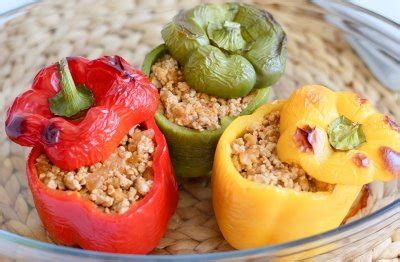 Pimientos Rellenos De Arroz Una Receta Llena De Sabor Y De Color