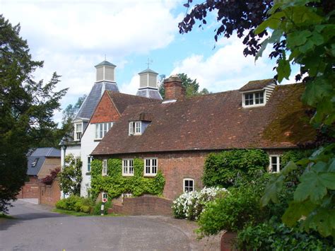 approaching isington mill  colin smith geograph britain  ireland