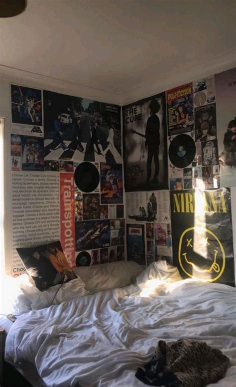 Grunge Bedroom Aesthetic Ideas Cluttered Bedroom Aesthetic Grunge Cozy