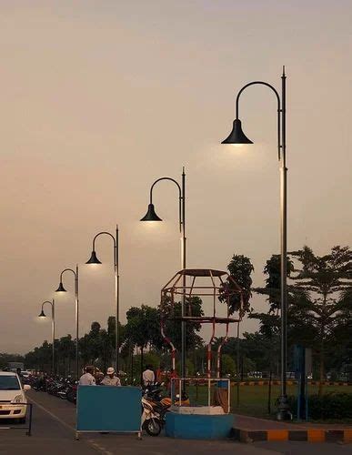 Aluminium Iron Decorative Garden Lights Poles Round At Rs 13500 In New