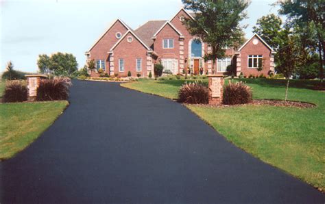 Asphalt Sealcoating Contractors Austin