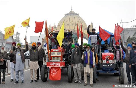 26 जनवरी को 3 रूट पर निकलेगी ट्रैक्टर परेड किसानों को मंजूरी योगेंद्र यादव बोले दिल्ली नहीं