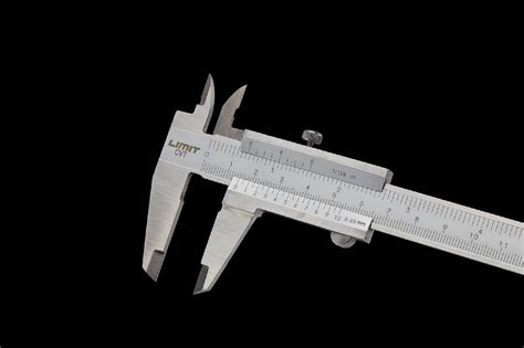 Suwmiarka noniuszowa kieszonkowa ze śrubą 150mm 0 05mm Limit