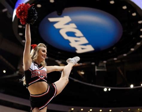 San Diego State Aztecs Cheerleaders Sweet Sixteen The 16 Top