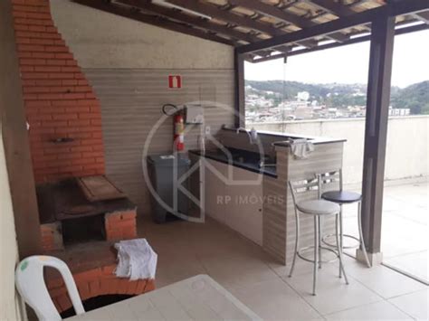 Apartamento na Avenida Presidente Costa e Silva 1 São Pedro em Juiz