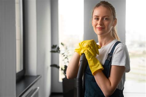 5 profissões para quem quer trabalhar limpeza