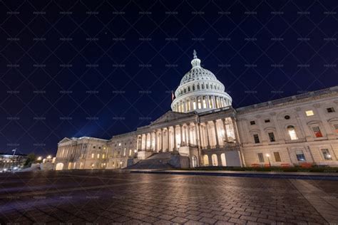 U.S. Capitol Building At Night - Stock Photos | Motion Array