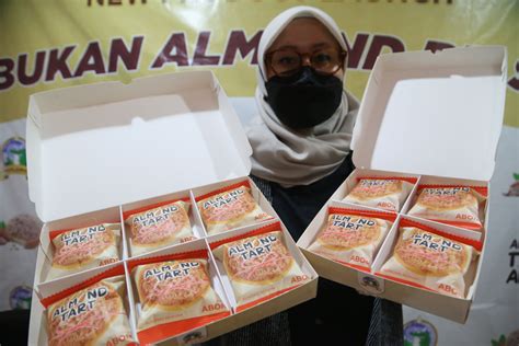 Lapis Kukus Pahlawan Almond Tart Rasa Abon Bukan Almond Biasa