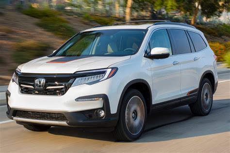 2020 Honda Pilot Vs 2020 Acura Mdx Whats The Difference Autotrader