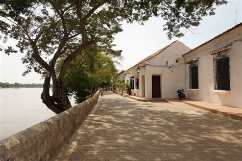 Centro Histórico de Santa Cruz de Mompós Patrimonio Colonial y