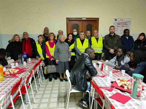 San Ferdinando Cena Solidale Per Gli Ospiti Della Tendopoli Inquieto