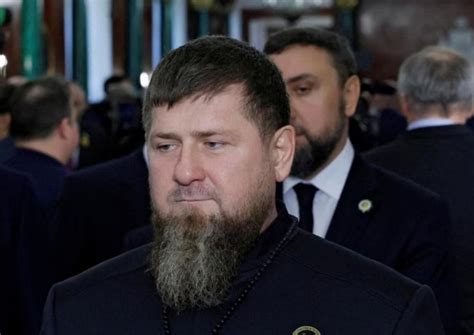 Chechen Leader Meets Russias Putin Offers More Troops For Ukraine