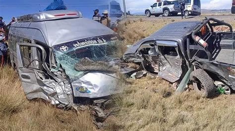 Choque Frontal Entre Camioneta Y Combi Dej Varios Heridos En La