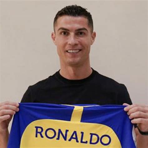 Cristiano Ronaldo Signs With Saudi Arabian Soccer Club Al Nassr