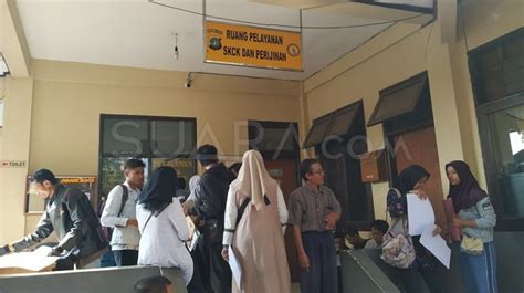 Polisi Tembak Polisi Di Polsek Cimanggis Bikin Skck Lewat Pintu Samping