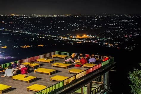 Lagi Viral Bukit Bintang Tempat Wisata Yang Suguhkan Landscape Lampu