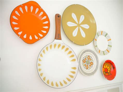 The Perfect Wall Art For Your Vintage Mid Century Kitchen