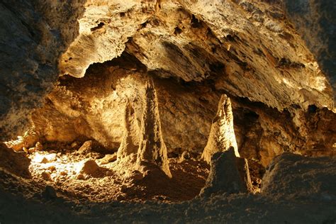 Zbrašovské aragonitové jeskyně Příroda Hranice Střední Morava