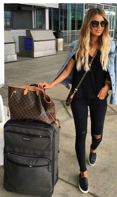 70 Cute Airport Outfit Ideas To Be Comfortable And Stylish Comfy