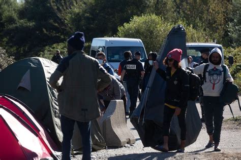 Calais Apr S Des Affrontements Au Couteau Plusieurs Centaines De