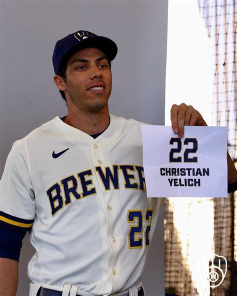 Christian Yelich Cubs Fan Happy Photos Poses For Photos Milwaukee