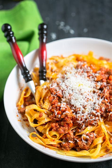 Conventional Ragu Sauce Bolognese Insidewales