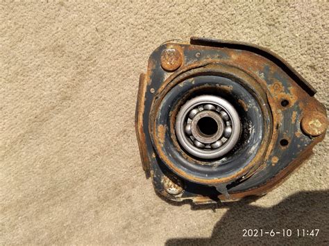 Замена пыльников передних стоек. — Toyota Corona Premio (T210), 1,8 л ...