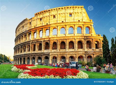 Colosseum Przy Zmierzchem W Rzym Kolosseum Obraz Stock Editorial