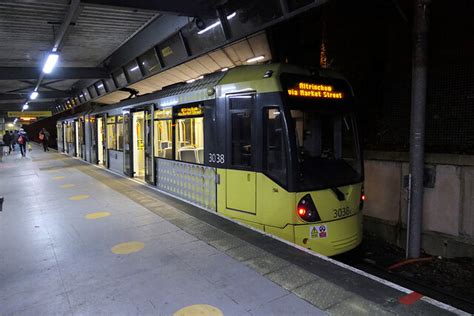 Metrolink Tram At Bury Interchange John Lucas Cc By Sa 2 0