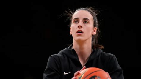 Iowa Star Caitlin Clark Declares For Wnba Draft Will Skip Final Season