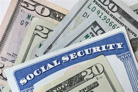 Incentives To Keep Working While You Collect Social Security