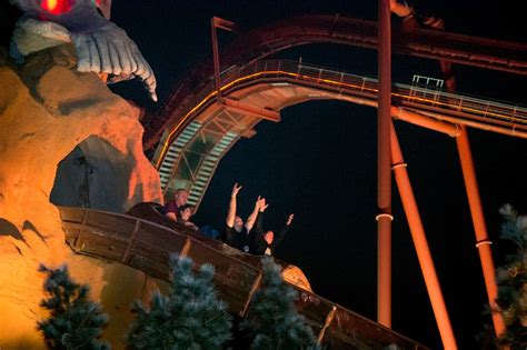 Halloween comes to Knott’s Berry Farm log ride with scary new sounds ...