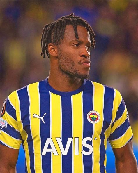 Fener Galer Adl Kullan C N N Michy Batshuayi Panosundaki Pin