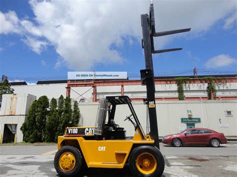 Caterpillar Forklift V180 18, 000 Lbs Diesel Fork Positioners Fork Lift Truck