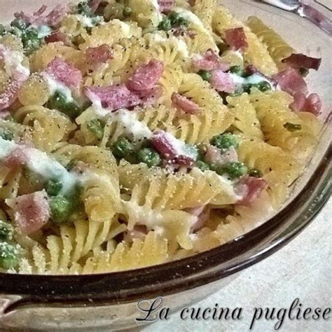 Pasta Al Forno Con Piselli Prosciutto Cotto E Besciamella Ricetta