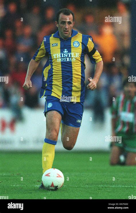 GARY MCALLISTER LEEDS UNITED FC 09 August 1994 Stock Photo Alamy