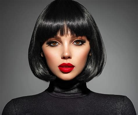 15 Pretty Bangs Hairstyles to Transform Your Look in 2024