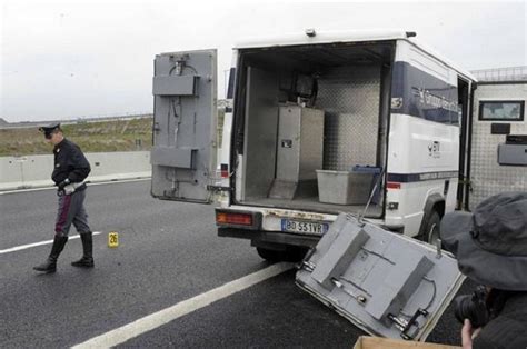 Assalto A Portavalori In A14 A Pescara Autostrada Chiusa FOTO