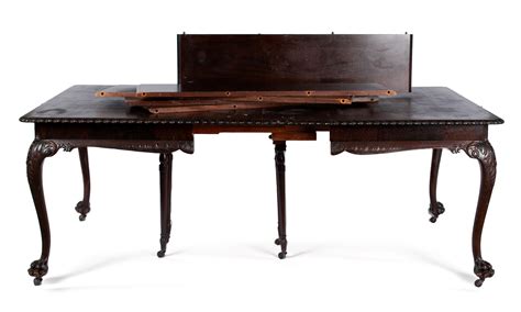 Lot BERKEY GAY DINING TABLE