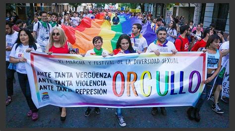 Colectivos Lgbt Celebran Su Inclusión En El Censo 2020 Rosario3