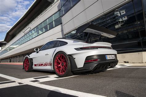 2023 Porsche 911 GT3 RS Is All About Aero - CNET