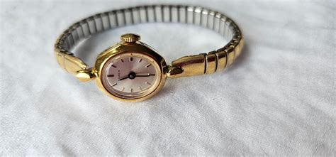 Vintage watches | EstateSales.org