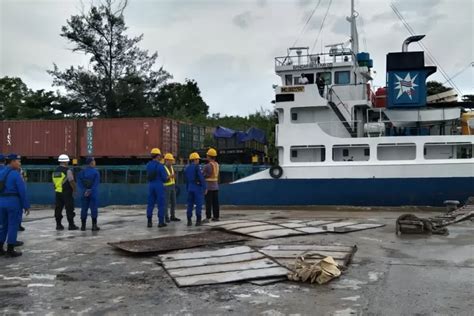 Kapal Nelayan Tenggelam Di Laut Kepulauan Seribu Abk Selamat Usai