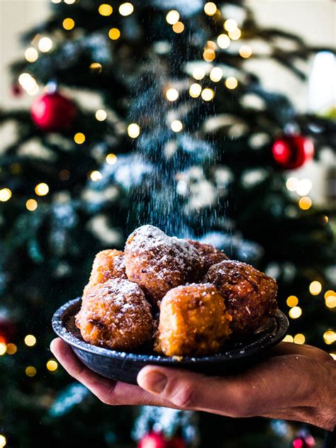 FESTIVE DUTCH OLIEBOLLEN - Man.Eat.Plant.