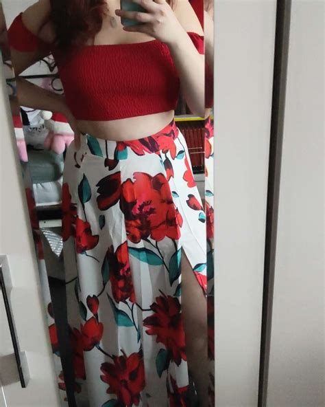 Off Shoulder Ruffles Top And Floral Print High Slit Skirt Set