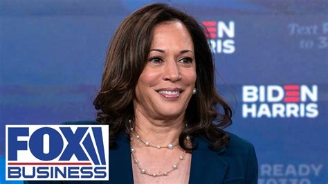 Kamala Harris Holds A Campaign Event In Michigan Youtube