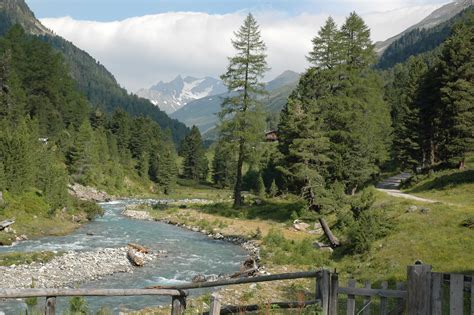 Ausflugsziel Oberhauser Zirbenwald Osttirol Tourismus Osttirol