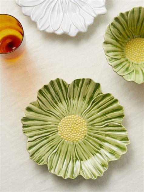 Set Of Four Daisy Earthenware Dessert Plates Bordallo Pinheiro