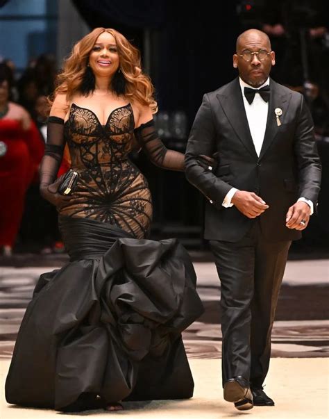 Atlanta Pastor Jamal Bryant Responds To Backlash Over His Wife S Nude